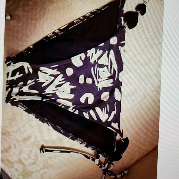 Victoria's Secret Sexy 2 Pc String Bikini XS New - Picture 5 of 6